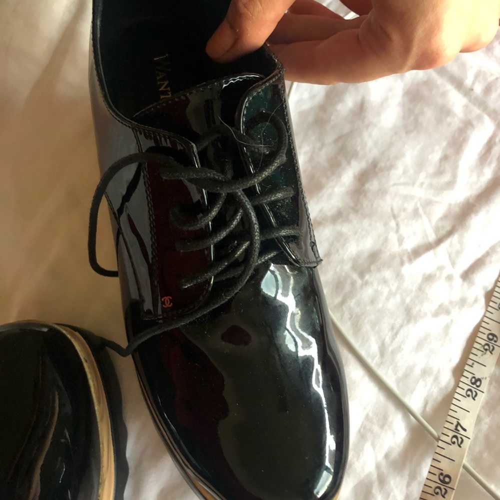 Shoes - Picture 15 of 16